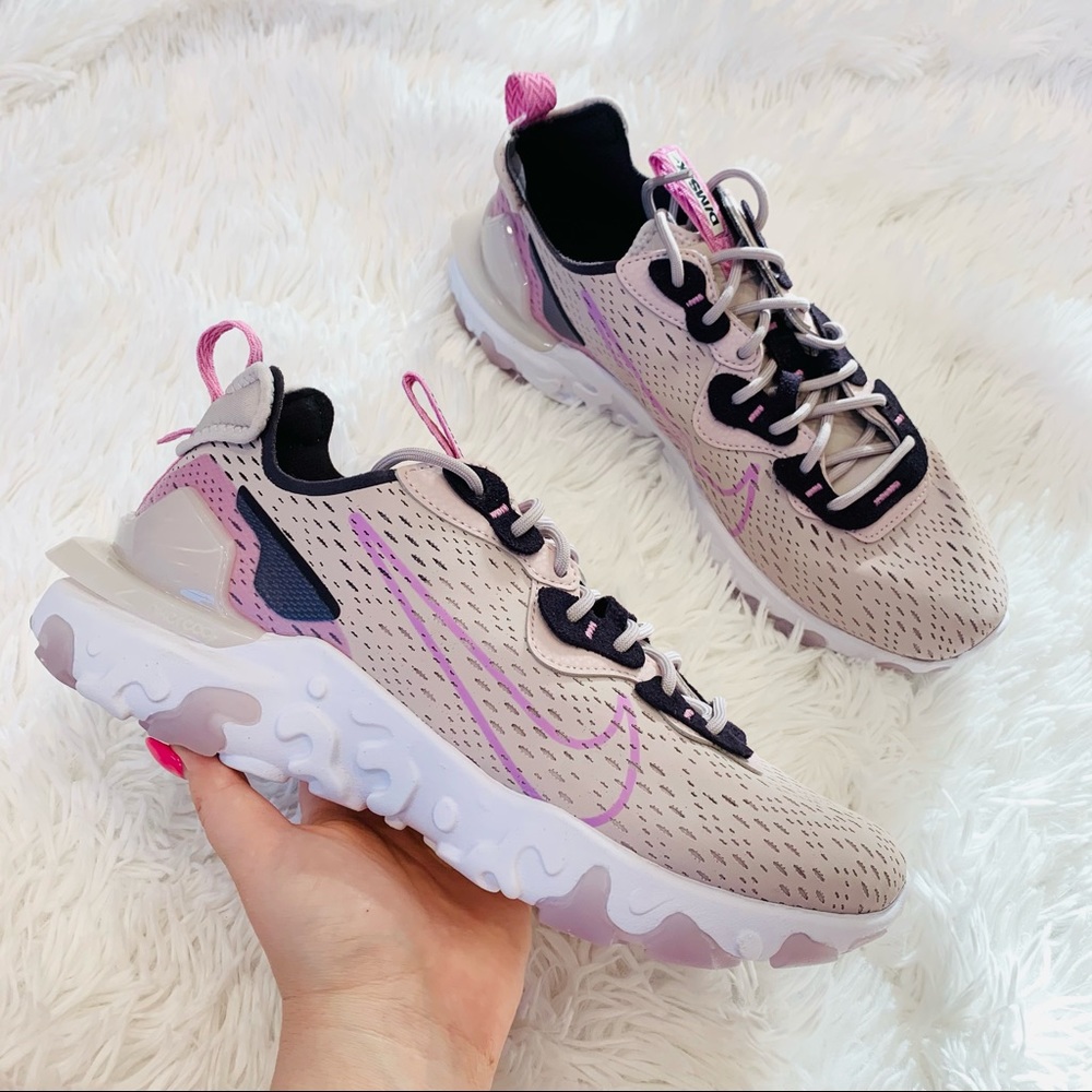 Nike React Vision Cave Purple Pink